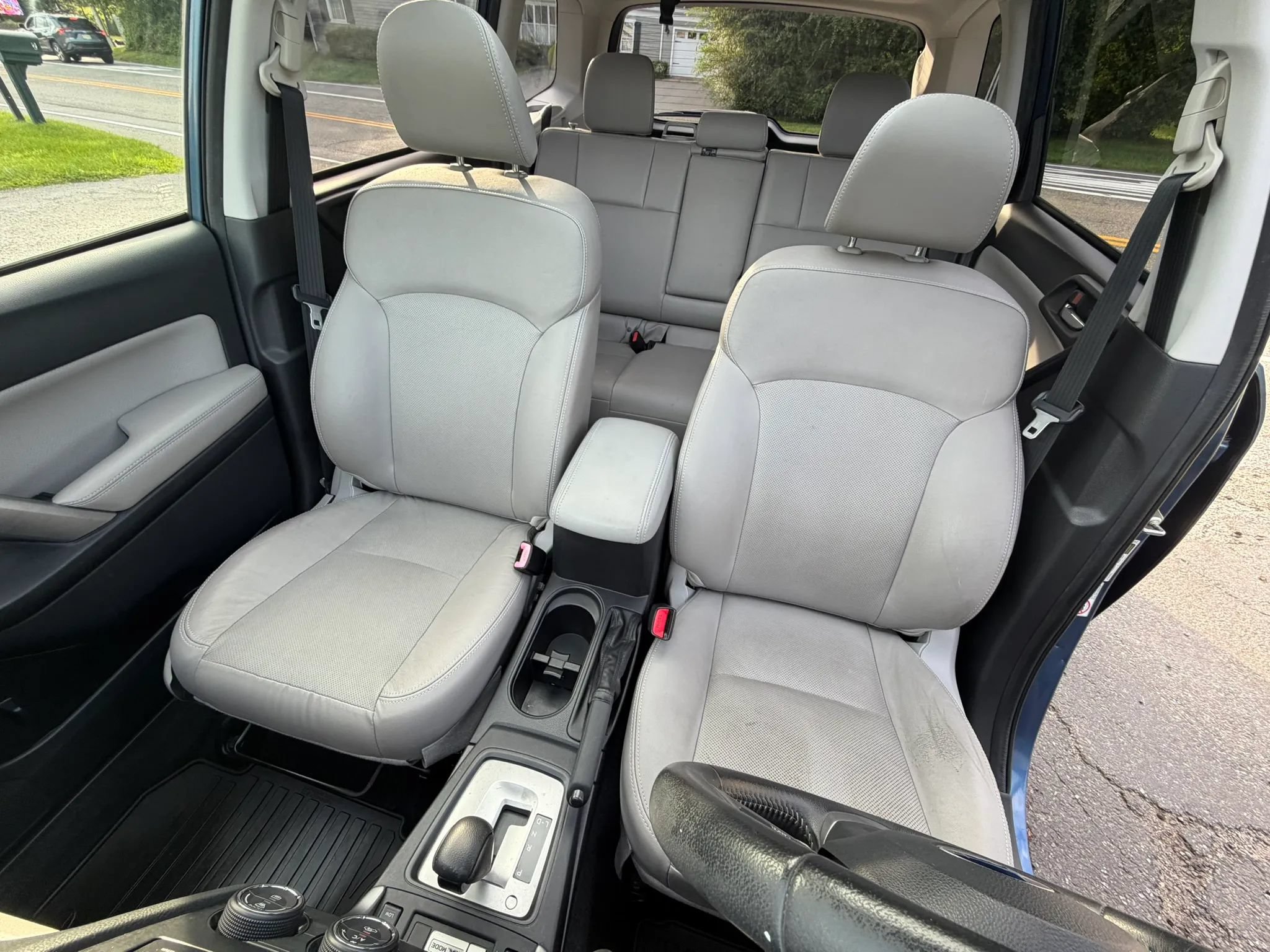 Used 2014 Subaru Forester 2.5i Limited AWD/4WD image 14