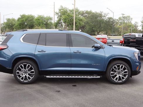 Certified 2026 GMC Acadia Denali Ultimate w/ LPO, Floor Liner Package image 11