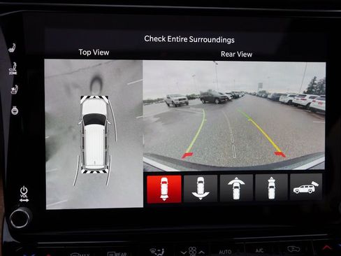 Used 2024 Jeep Grand Wagoneer Series III image 45