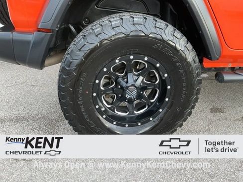 Used 2018 Jeep Wrangler Unlimited Sport S image 11