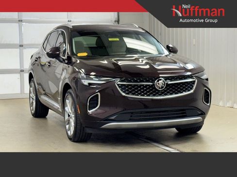 Used 2023 Buick Envision Avenir image 1