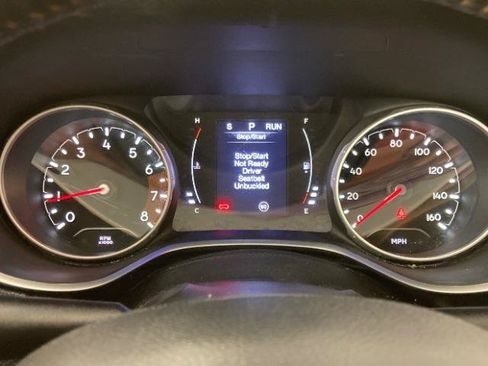Used 2017 Jeep Compass Latitude w/ Cold Weather Group FWD image 27