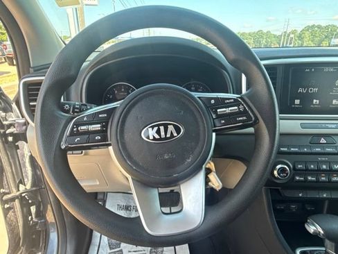Used 2020 Kia Sportage LX w/ LX Popular Package AWD/4WD image 15