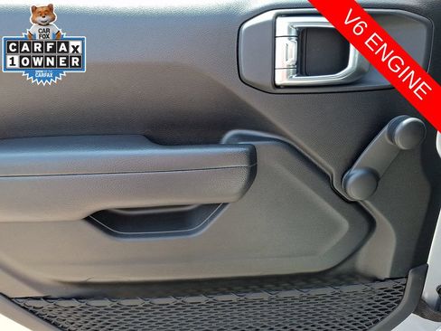 Used 2024 Jeep Wrangler Unlimited Sport AWD/4WD image 12