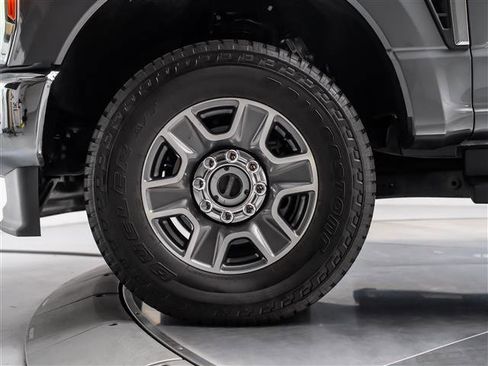 Used 2023 Ford F250 Lariat w/ Tow Technology Package image 14