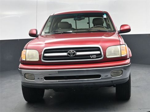 Used 2002 Toyota Tundra Limited image 10