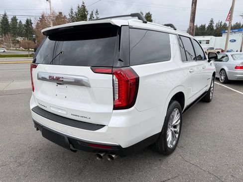 Used 2021 GMC Yukon XL Denali w/ Denali Ultimate Package AWD/4WD image 12