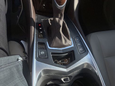 Used 2015 Cadillac SRX Luxury w/ Driver Awareness Package image 7