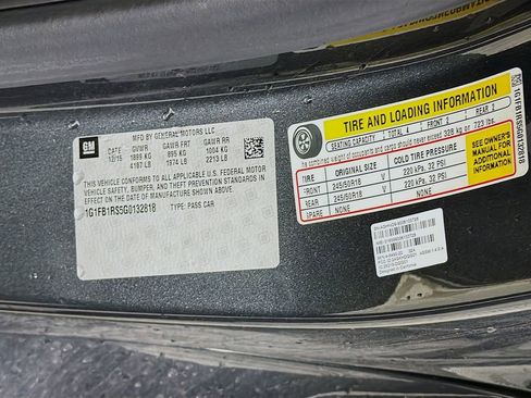 Used 2016 Chevrolet Camaro LT image 31