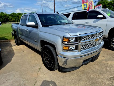 Used 2015 Chevrolet Silverado 1500 LT w/ Texas Edition, 1LT Trim RWD image 2