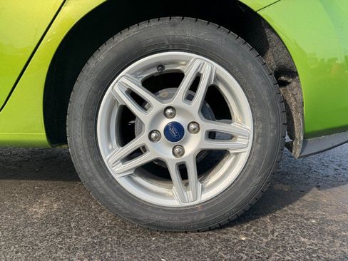Used 2018 Ford Fiesta SE w/ Cold Weather Package FWD image 13
