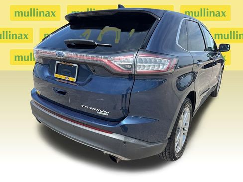 Used 2017 Ford Edge Titanium FWD image 4