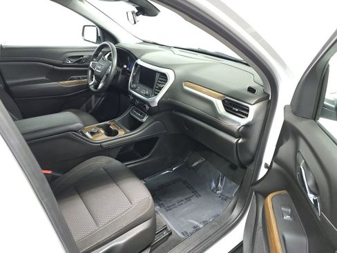 Used 2023 GMC Acadia SLE AWD/4WD image 15