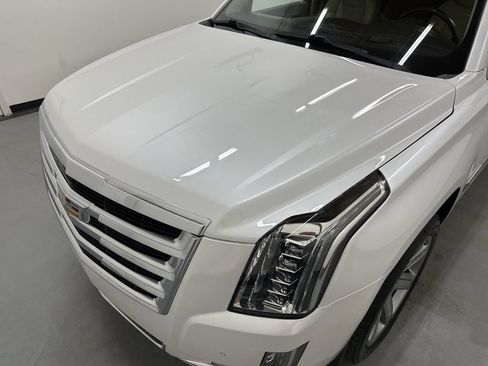 Used 2016 Cadillac Escalade Premium RWD image 22