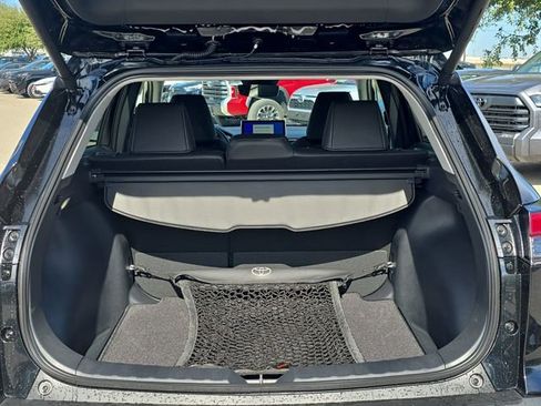New 2026 Toyota Corolla Cross XLE image 12