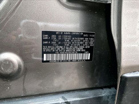 Used 2024 Subaru Outback Premium AWD/4WD image 3