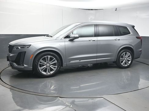 Used 2024 Cadillac XT6 Premium Luxury image 4