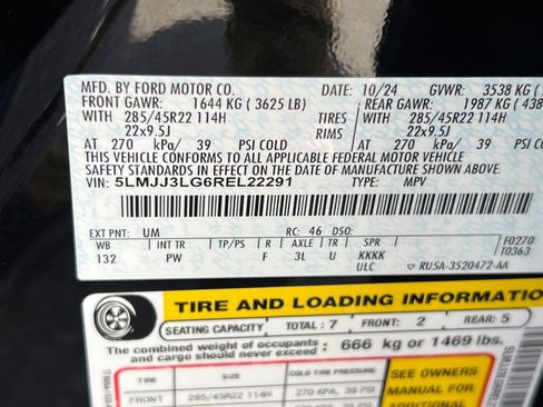 Certified 2024 Lincoln Navigator L Reserve AWD/4WD image 32