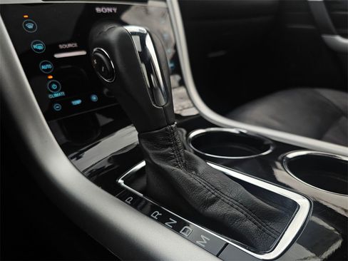 Used 2012 Ford Edge Limited image 39