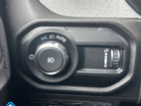Used 2024 Jeep Wrangler Unlimited Sport AWD/4WD image 26