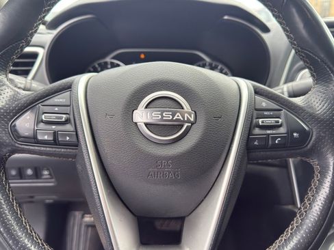 Used 2023 Nissan Maxima Platinum w/ Sport Mat Group FWD image 20
