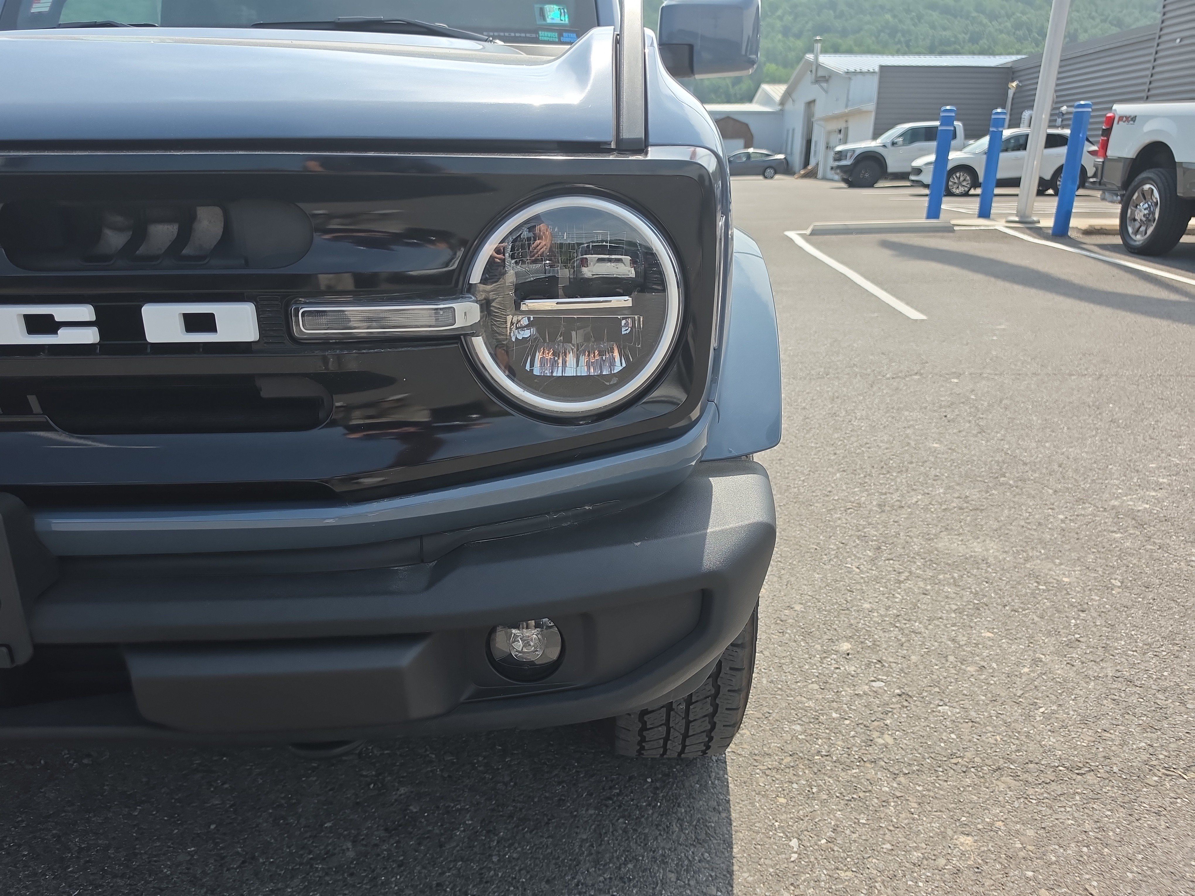 Used 2023 Ford Bronco Outer Banks AWD/4WD image 10