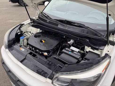 Used 2014 Kia Soul + image 36