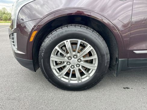 Used 2017 Cadillac XT5 Luxury w/ Driver Awareness Package AWD/4WD image 10