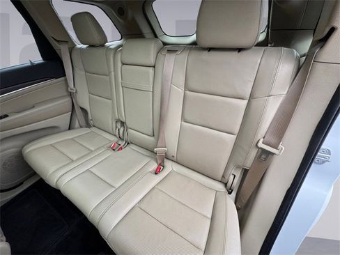 Used 2017 Jeep Grand Cherokee Limited w/ Luxury Group II image 16