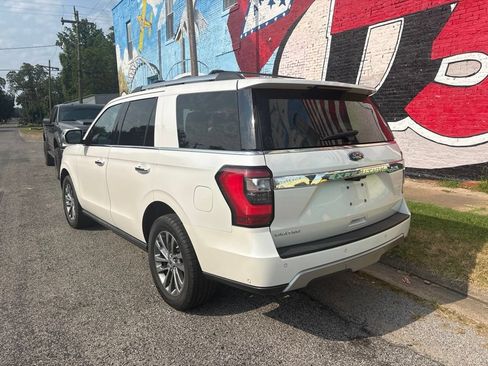 Used 2018 Ford Expedition Limited w/ Equipment Group 301A AWD/4WD image 5