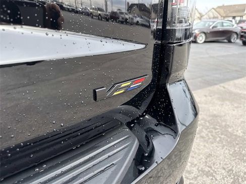 Used 2025 Cadillac Escalade V w/ LPO, ONYX Package image 4