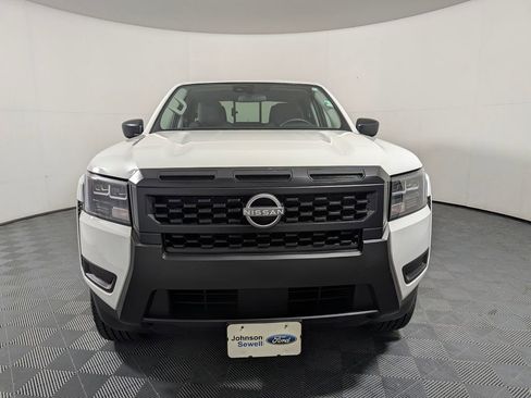 Used 2026 Nissan Frontier S RWD image 3