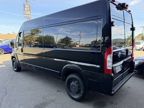 Used 2021 RAM ProMaster 2500 w/ Convenience Group FWD image 5