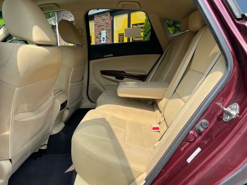 Used 2012 Honda Crosstour EX image 32