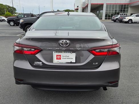 Used 2024 Toyota Camry LE w/ Convenience Package image 9
