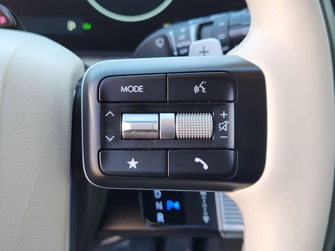 Certified 2025 Hyundai Santa Fe Calligraphy image 26