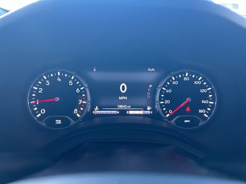 Used 2023 Jeep Renegade Trailhawk image 17