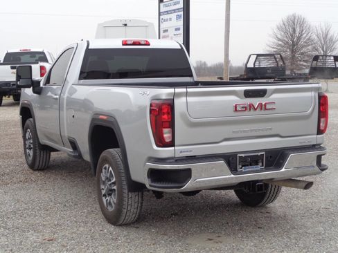 Used 2022 GMC Sierra 2500 SLE w/ SLE Convenience Package image 8