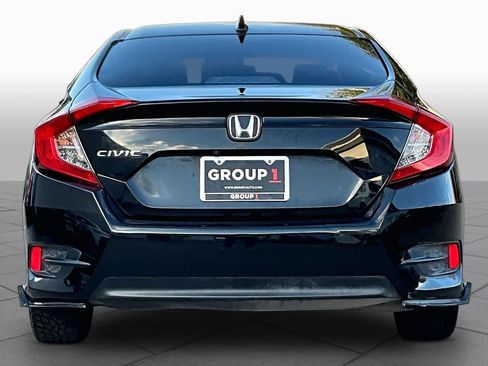 Used 2018 Honda Civic EX image 5