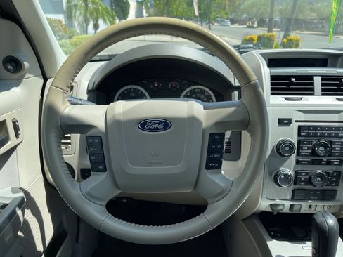 Used 2012 Ford Escape XLT FWD image 11