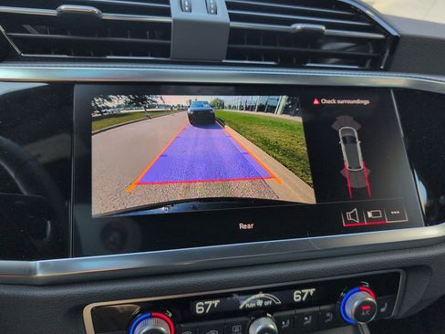 New 2025 Audi Q3 2.0T Premium image 5