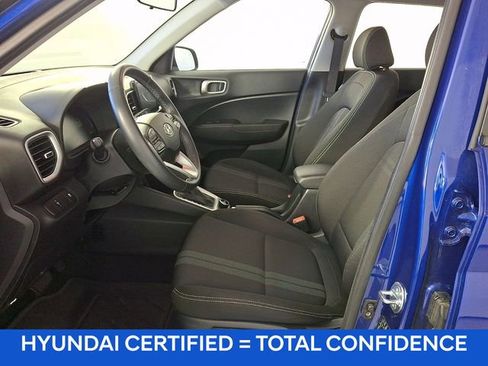 Certified 2025 Hyundai Venue SEL FWD image 16