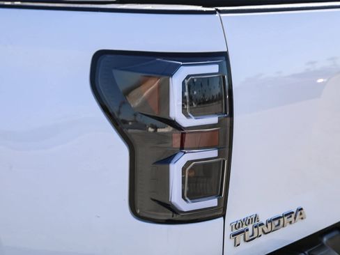 Used 2013 Toyota Tundra 2WD CrewMax w/ Tow Pkg image 9