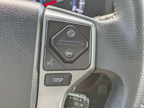 Used 2017 Toyota 4Runner SR5 Premium AWD/4WD image 24
