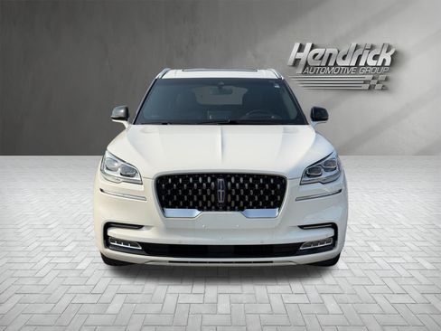 Used 2021 Lincoln Aviator Grand Touring w/ Equipment Group 302A AWD/4WD image 3