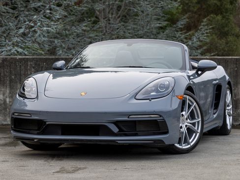 Certified 2024 Porsche 718 Boxster image 1