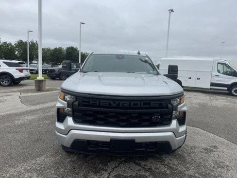 Used 2022 Chevrolet Silverado 1500 Custom AWD/4WD image 2