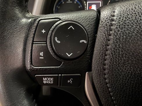 Used 2016 Toyota RAV4 XLE AWD/4WD image 11