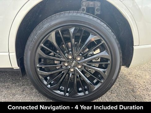 Certified 2026 Lincoln Corsair Premiere AWD/4WD image 30