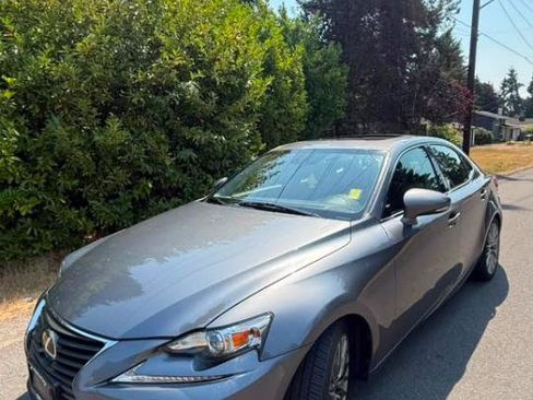 Used 2016 Lexus IS 300 AWD image 6